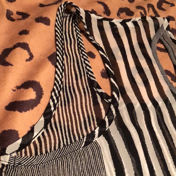 DEB BRAND FITTED SHEER TOP Women’s Size Small - Picture 12 of 16